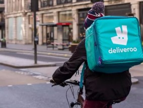 英国人在发现Deliveroo上有意想不到的商店后，笑得前仰后合